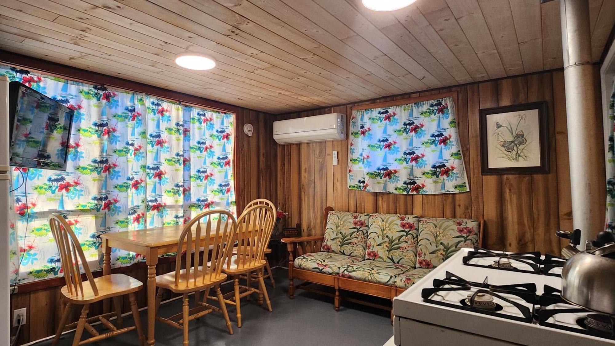 Trent River Apartment *